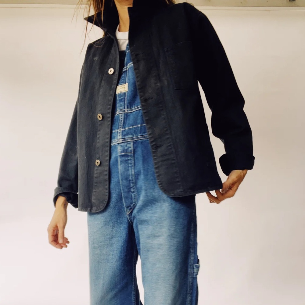 Hey Gang - The Barn Coat in black